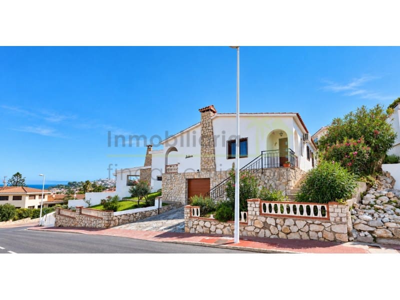 3 slaapkamer Villa te koop in Peniscola met zwembad garage - € 385.000 (Ref: 10186797)