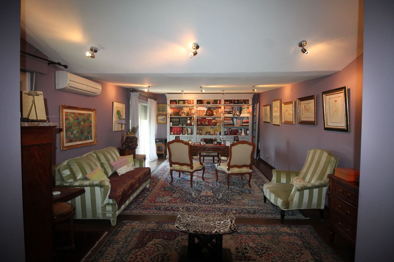 4 soverom Villa til salgs i Calig med svømmebasseng garasje - € 565 000 (Ref: 6327832)