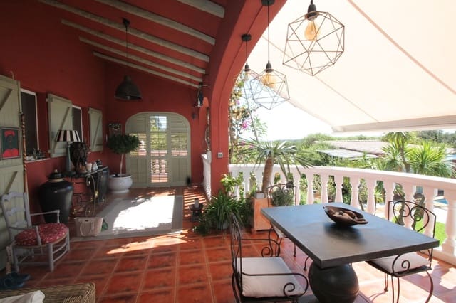 4 soverom Villa til salgs i Càlig med svømmebasseng garasje - € 565 000 (Ref: 6327832)