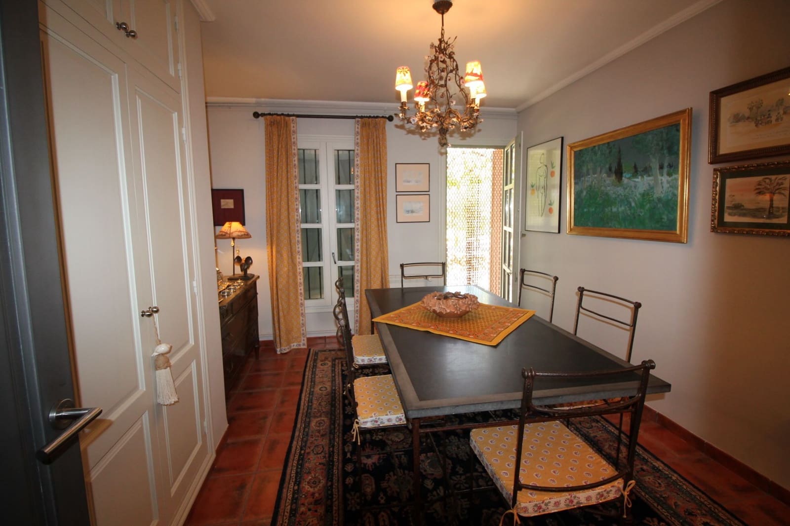 4 soverom Villa til salgs i Calig med svømmebasseng garasje - € 565 000 (Ref: 6327832)