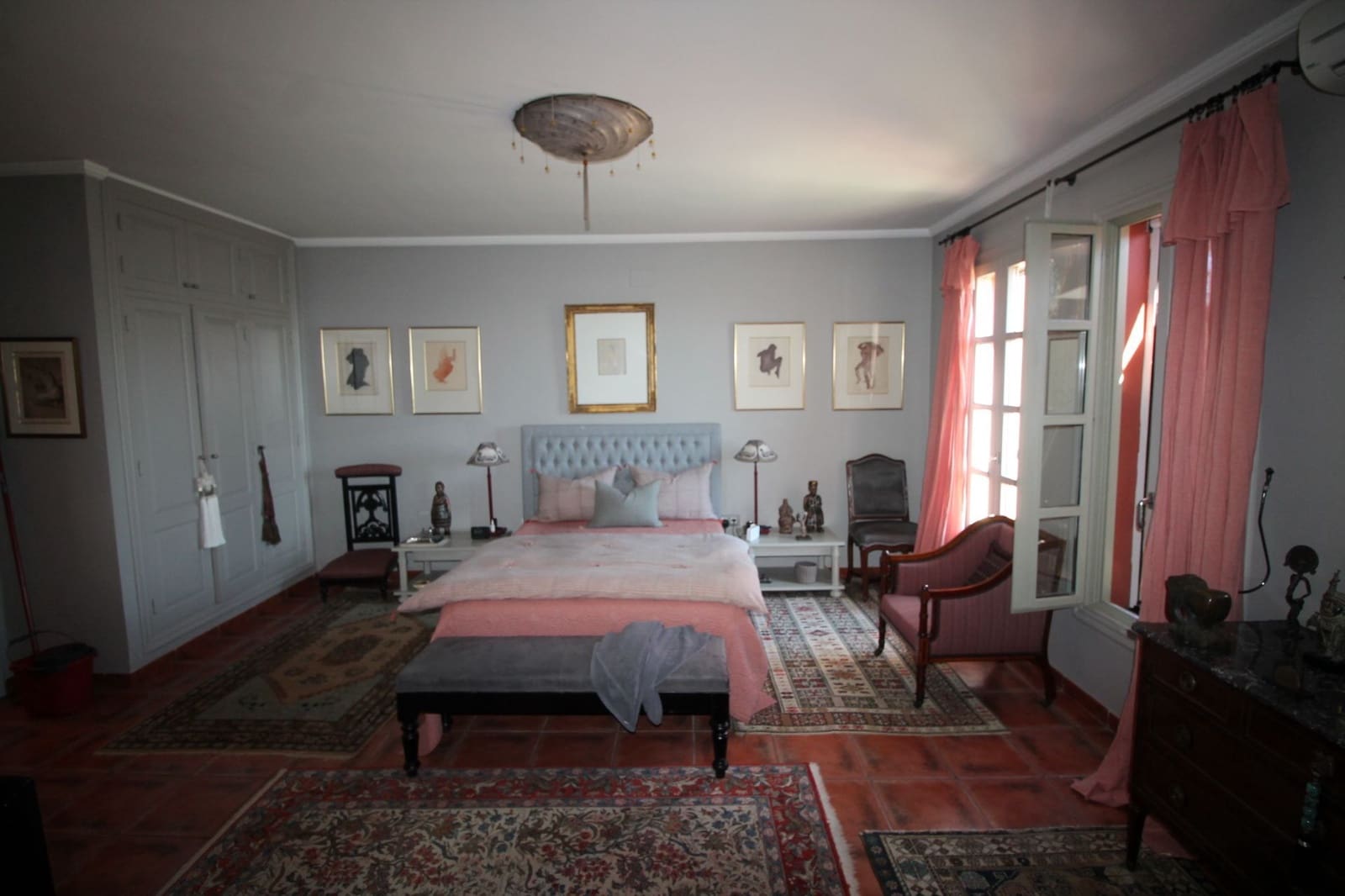 4 soverom Villa til salgs i Calig med svømmebasseng garasje - € 565 000 (Ref: 6327832)