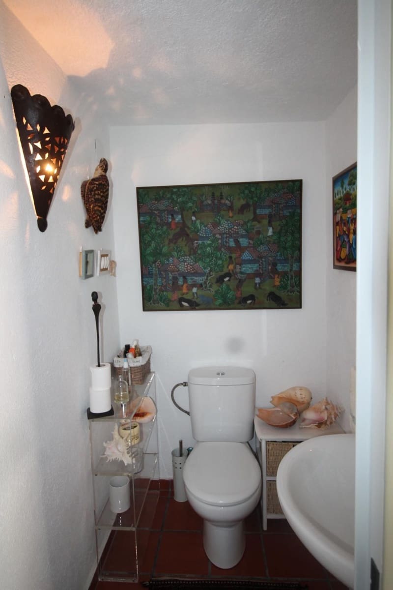 4 soverom Villa til salgs i Calig med svømmebasseng garasje - € 565 000 (Ref: 6327832)