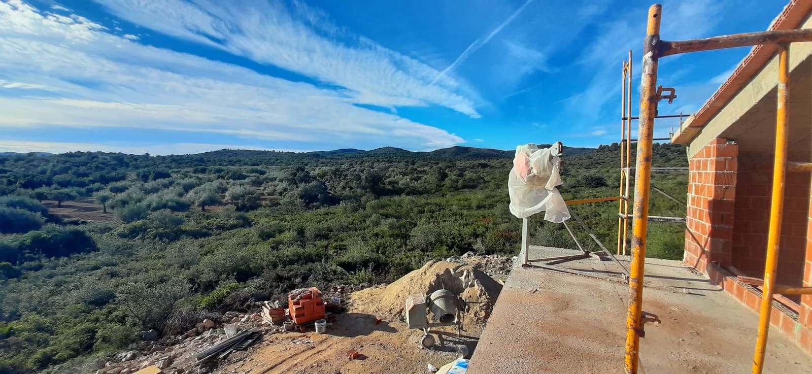 3 soveværelse Finca/Landehus til salg i Calig med swimmingpool - € 392.000 (Ref: 7288949)