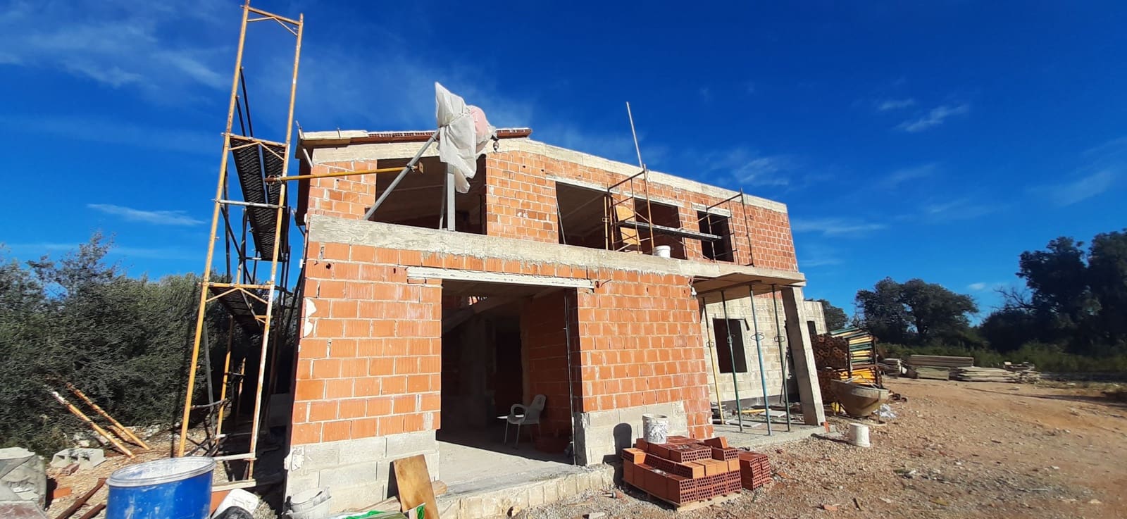 3 soveværelse Finca/Landehus til salg i Calig med swimmingpool - € 392.000 (Ref: 7288949)