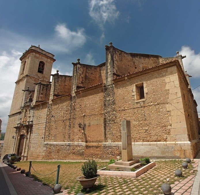 4 makuuhuone Omakotitalo myytävänä paikassa Calig - 85 000 € (Ref: 7587253)