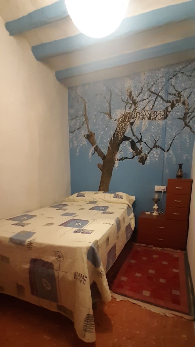 4 makuuhuone Omakotitalo myytävänä paikassa Calig - 85 000 € (Ref: 7587253)