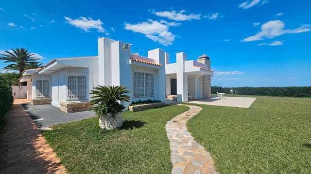 4 soveværelse Villa til salg i Vinaròs med swimmingpool garage - € 750.000 (Ref: 7659634)