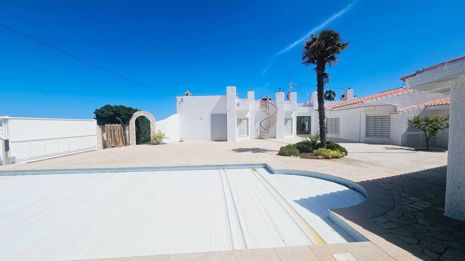 4 soveværelse Villa til salg i Vinaros med swimmingpool garage - € 750.000 (Ref: 7659634)