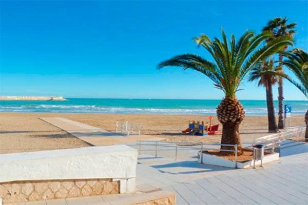 2 soverom Villa til salgs i Calig med garasje - € 375 000 (Ref: 8131740)