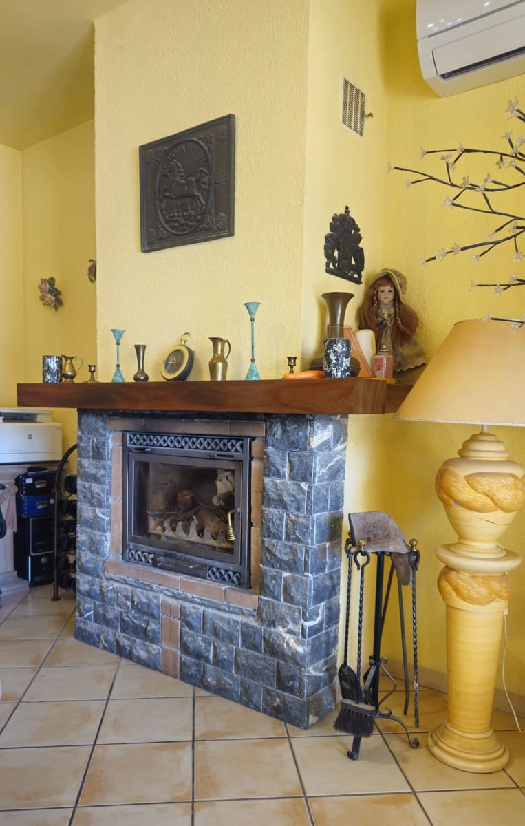 2 soverom Villa til salgs i Calig med garasje - € 375 000 (Ref: 8131740)