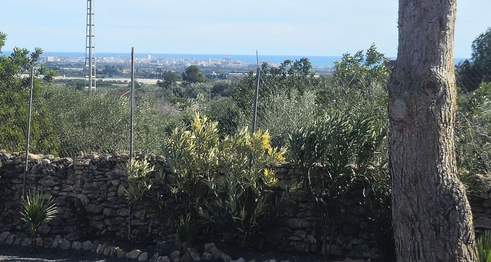 2 soverom Villa til salgs i Calig med garasje - € 375 000 (Ref: 8131740)