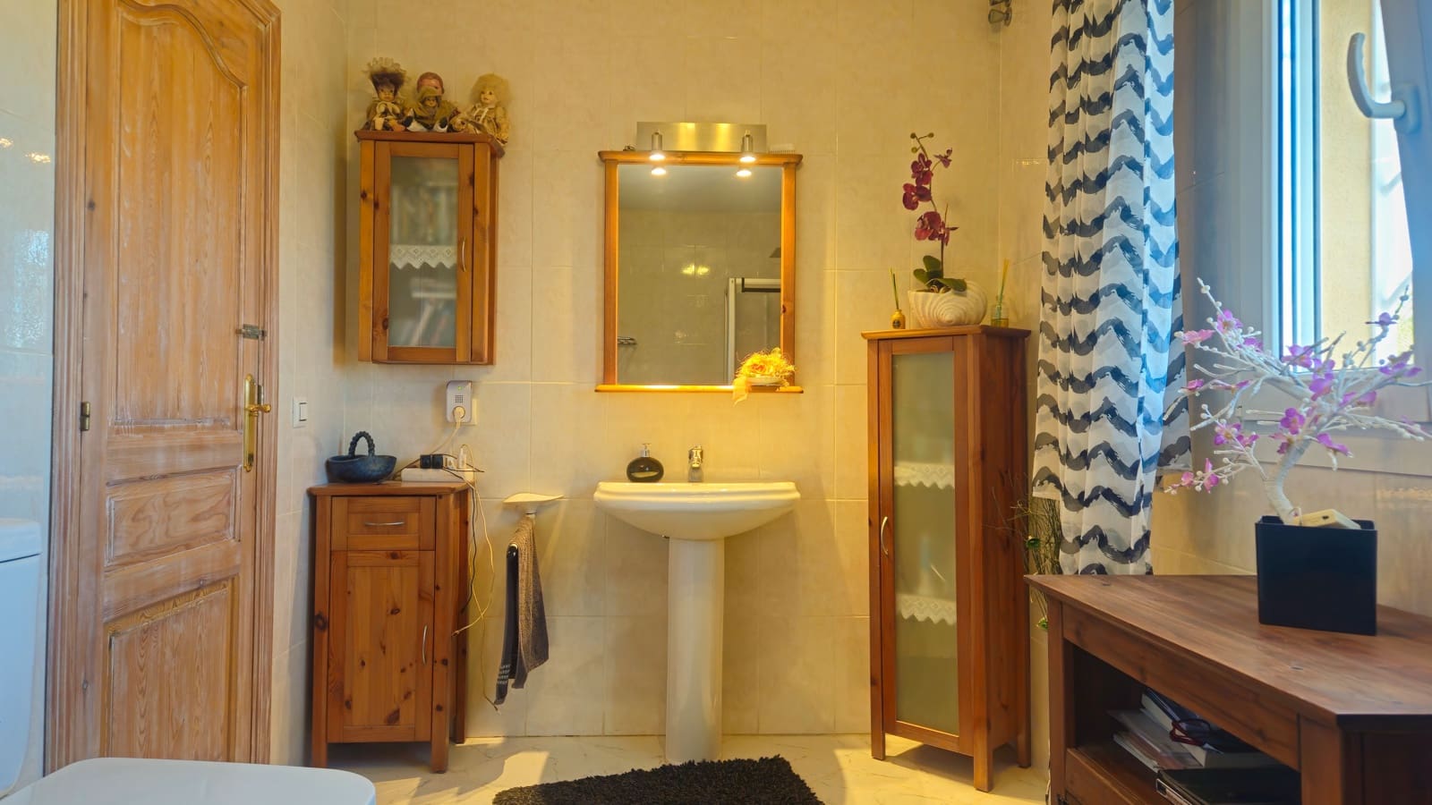 2 soverom Villa til salgs i Calig med garasje - € 375 000 (Ref: 8131740)