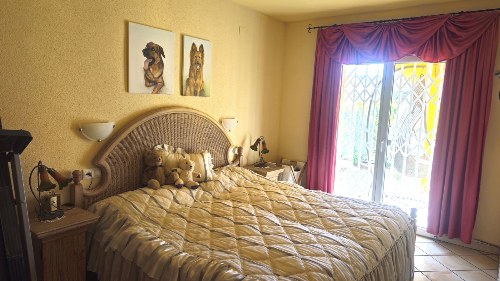 2 soverom Villa til salgs i Calig med garasje - € 375 000 (Ref: 8131740)