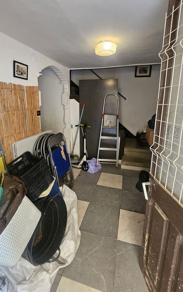 5 makuuhuone Omakotitalo myytävänä paikassa Calig - 39 500 € (Ref: 8165610)