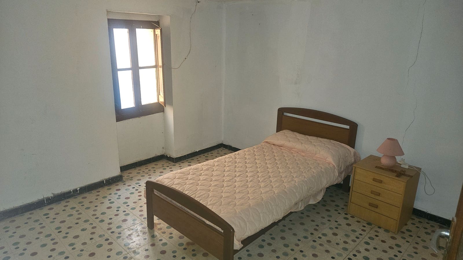 5 makuuhuone Omakotitalo myytävänä paikassa Calig - 39 500 € (Ref: 8165610)