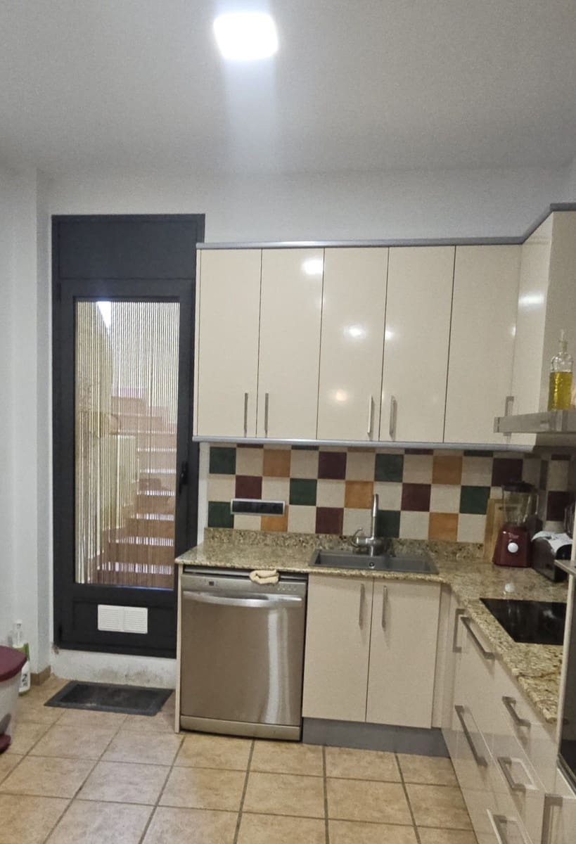 4 soveværelse Villa til salg i Calig - € 250.000 (Ref: 8485533)