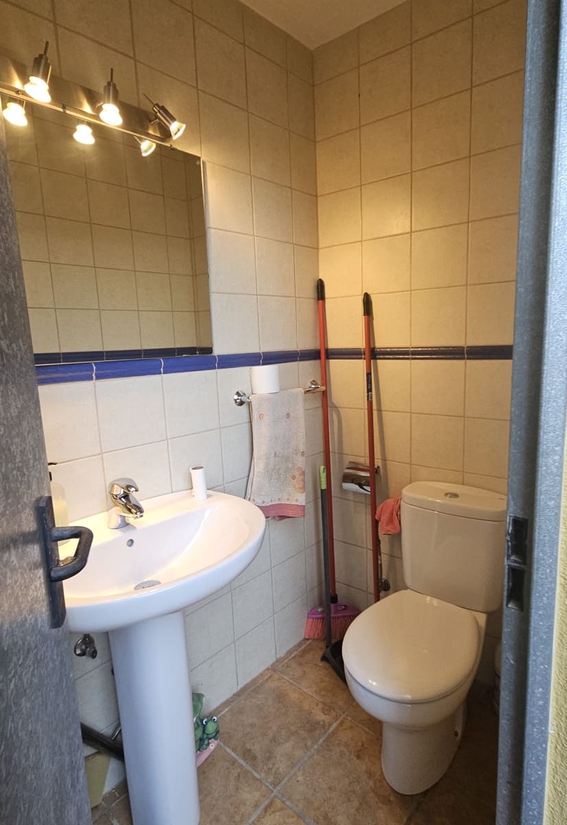 4 soveværelse Villa til salg i Calig - € 250.000 (Ref: 8485533)