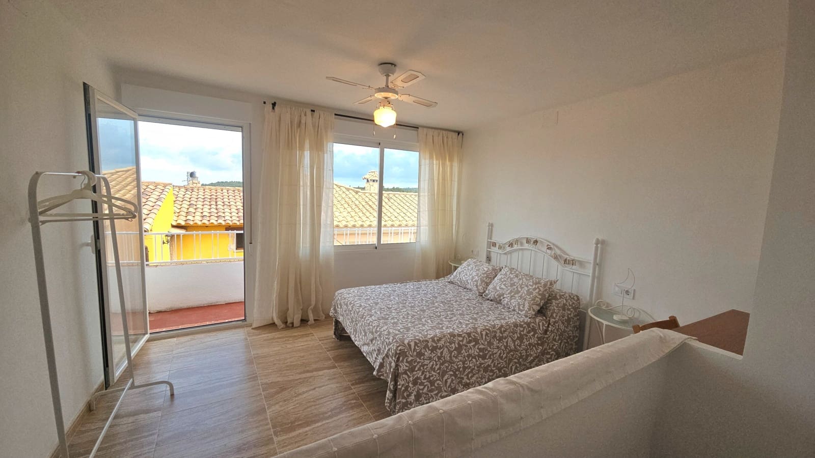 4 soveværelse Byhus til salg i Sant Jordi - € 166.000 (Ref: 8511139)