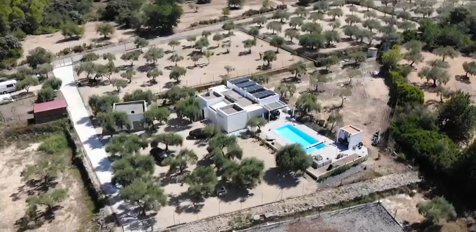 4 soveværelse Finca/Landehus til salg i Sant Jordi med swimmingpool garage - € 460.000 (Ref: 8723397)