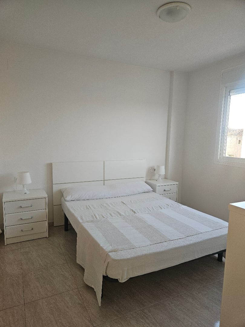 3 soveværelse Lejlighed til salg i Calig med garage - € 120.000 (Ref: 8730865)