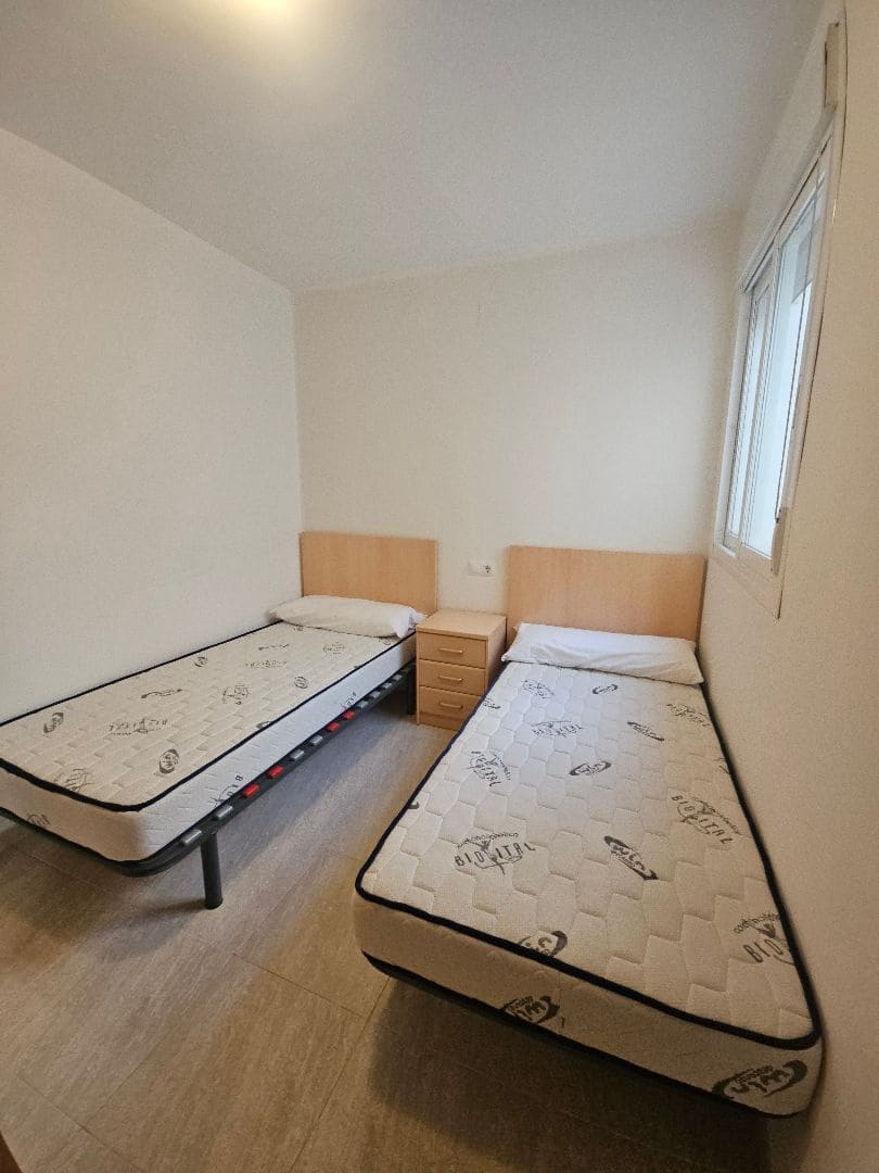 3 soveværelse Lejlighed til salg i Calig med garage - € 120.000 (Ref: 8730865)