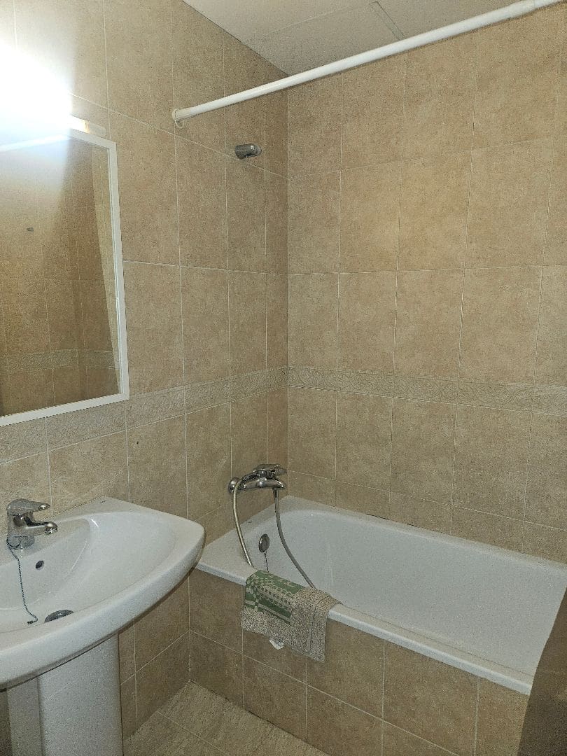 3 soveværelse Lejlighed til salg i Calig med garage - € 120.000 (Ref: 8730865)