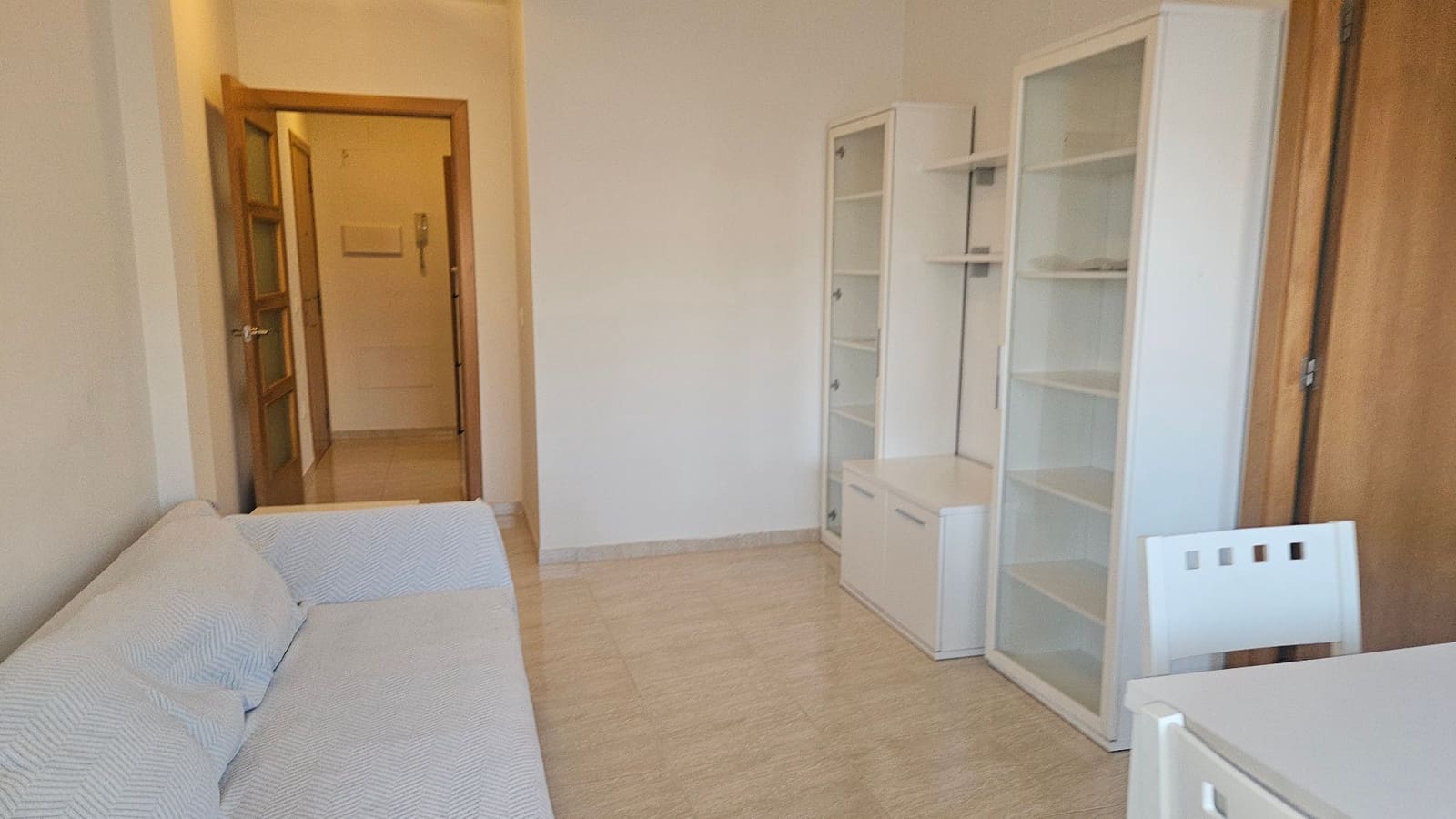 3 soveværelse Lejlighed til salg i Calig med garage - € 120.000 (Ref: 8730865)