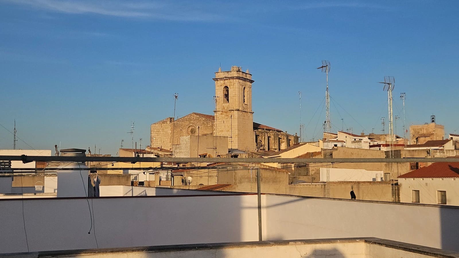 3 soveværelse Lejlighed til salg i Calig med garage - € 120.000 (Ref: 8730865)