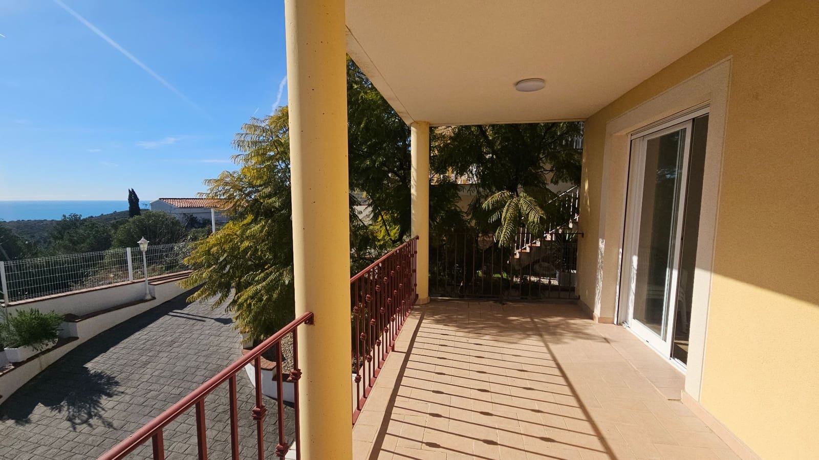 3 soveværelse Semi-Rækkehus til salg i Peniscola med swimmingpool garage - € 240.000 (Ref: 8811029)