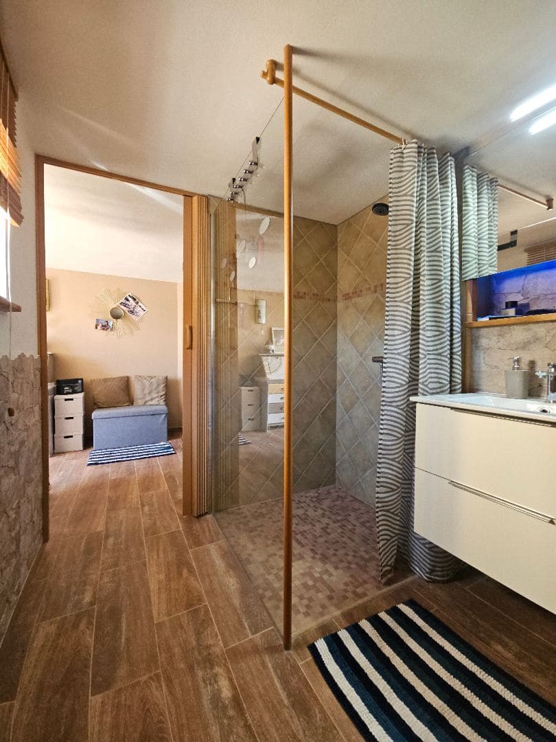 4 soveværelse Finca/Landehus til salg i Calig med swimmingpool garage - € 585.000 (Ref: 8939664)