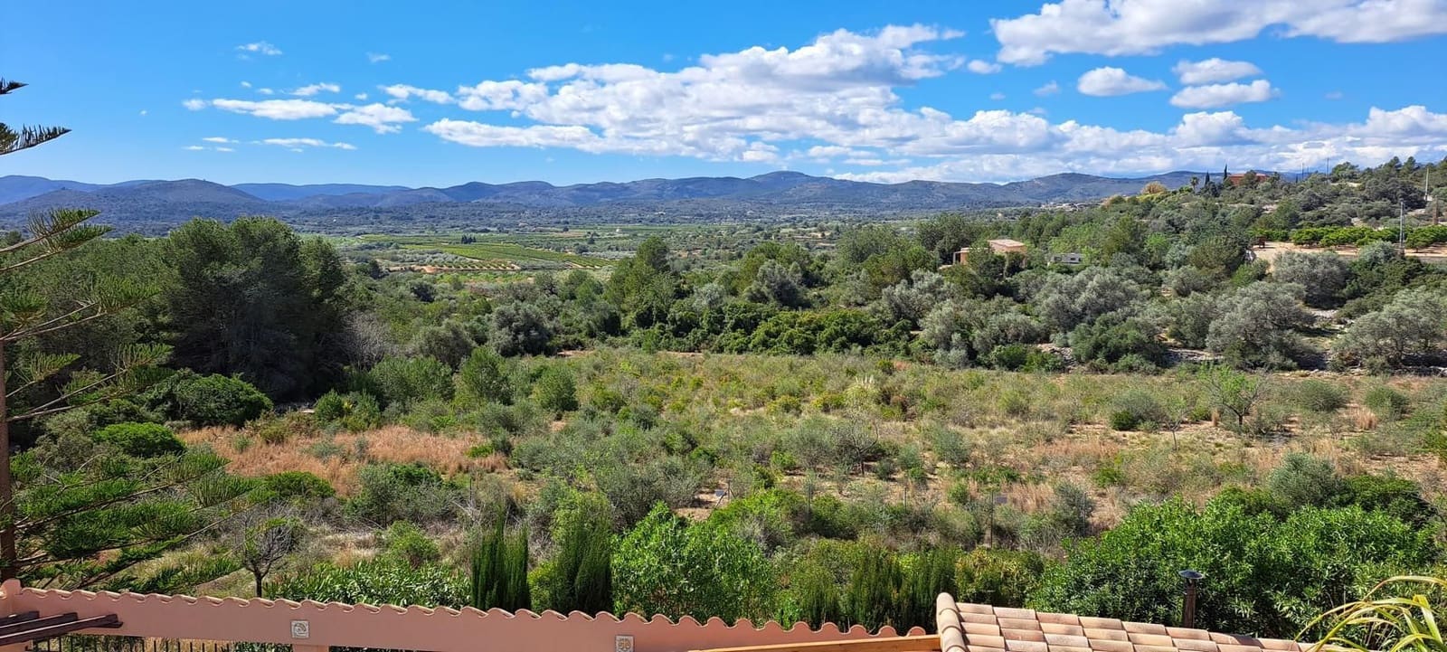 4 soveværelse Finca/Landehus til salg i Calig med swimmingpool garage - € 585.000 (Ref: 8939664)