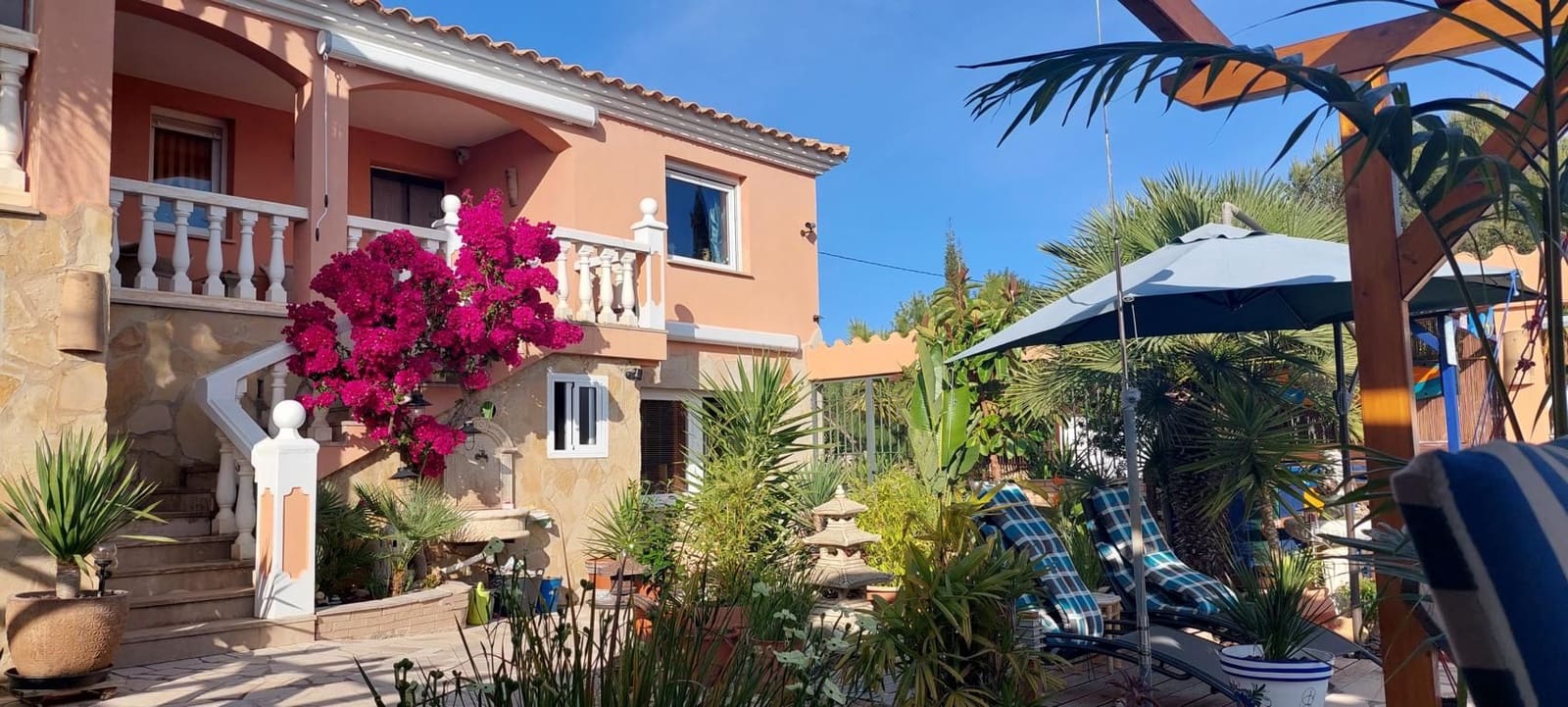 4 soveværelse Finca/Landehus til salg i Calig med swimmingpool garage - € 585.000 (Ref: 8939664)