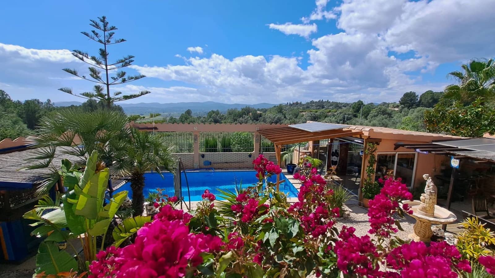 4 soveværelse Finca/Landehus til salg i Calig med swimmingpool garage - € 585.000 (Ref: 8939664)