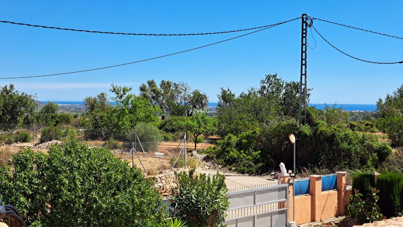 4 soveværelse Finca/Landehus til salg i Calig med swimmingpool garage - € 585.000 (Ref: 8939664)