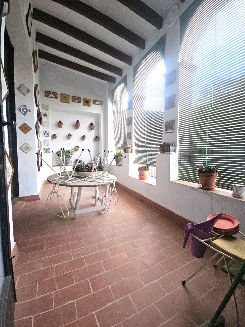 7 soverom Hotell til salgs i Calig med garasje - € 170 000 (Ref: 8951651)