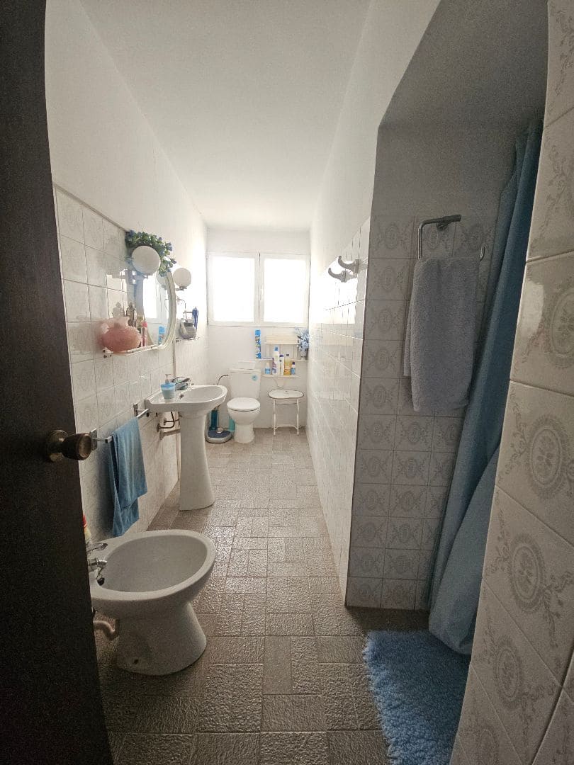 7 soverom Hotell til salgs i Calig med garasje - € 170 000 (Ref: 8951651)