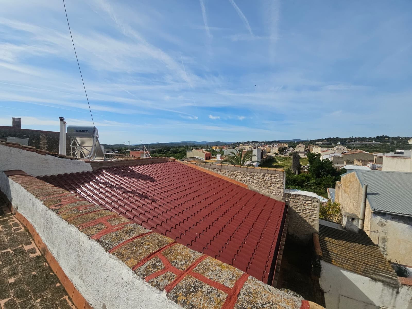 7 soverom Hotell til salgs i Calig med garasje - € 170 000 (Ref: 8951651)