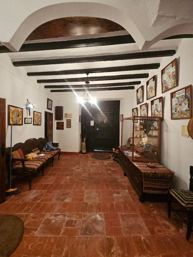 7 soverom Hotell til salgs i Calig med garasje - € 170 000 (Ref: 8951651)