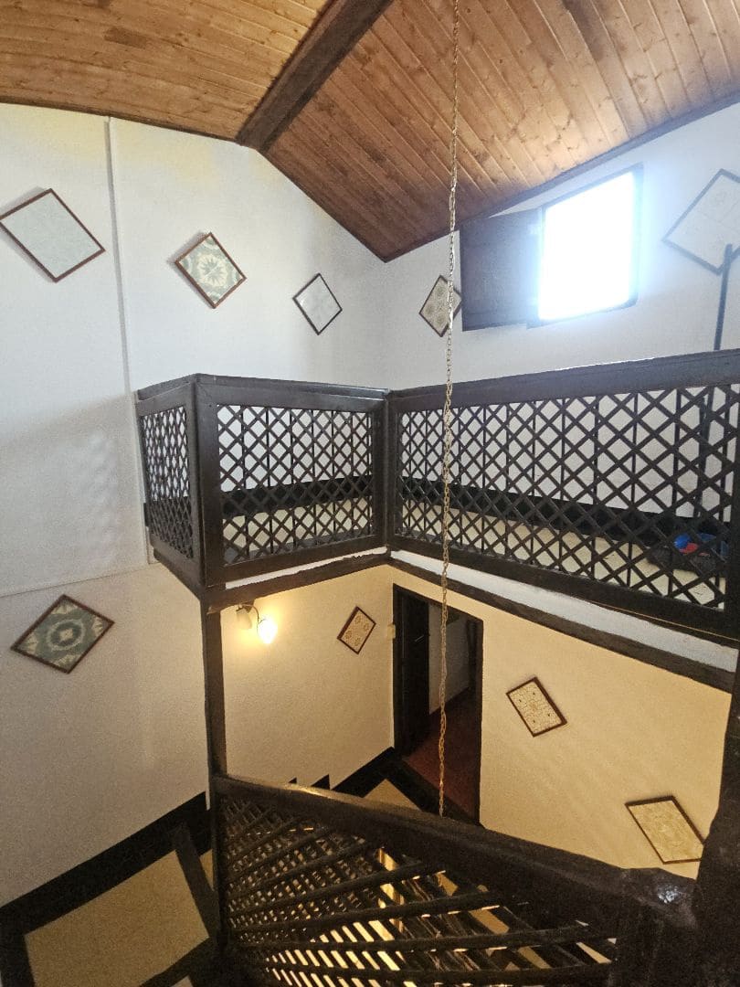 7 soverom Hotell til salgs i Calig med garasje - € 170 000 (Ref: 8951651)