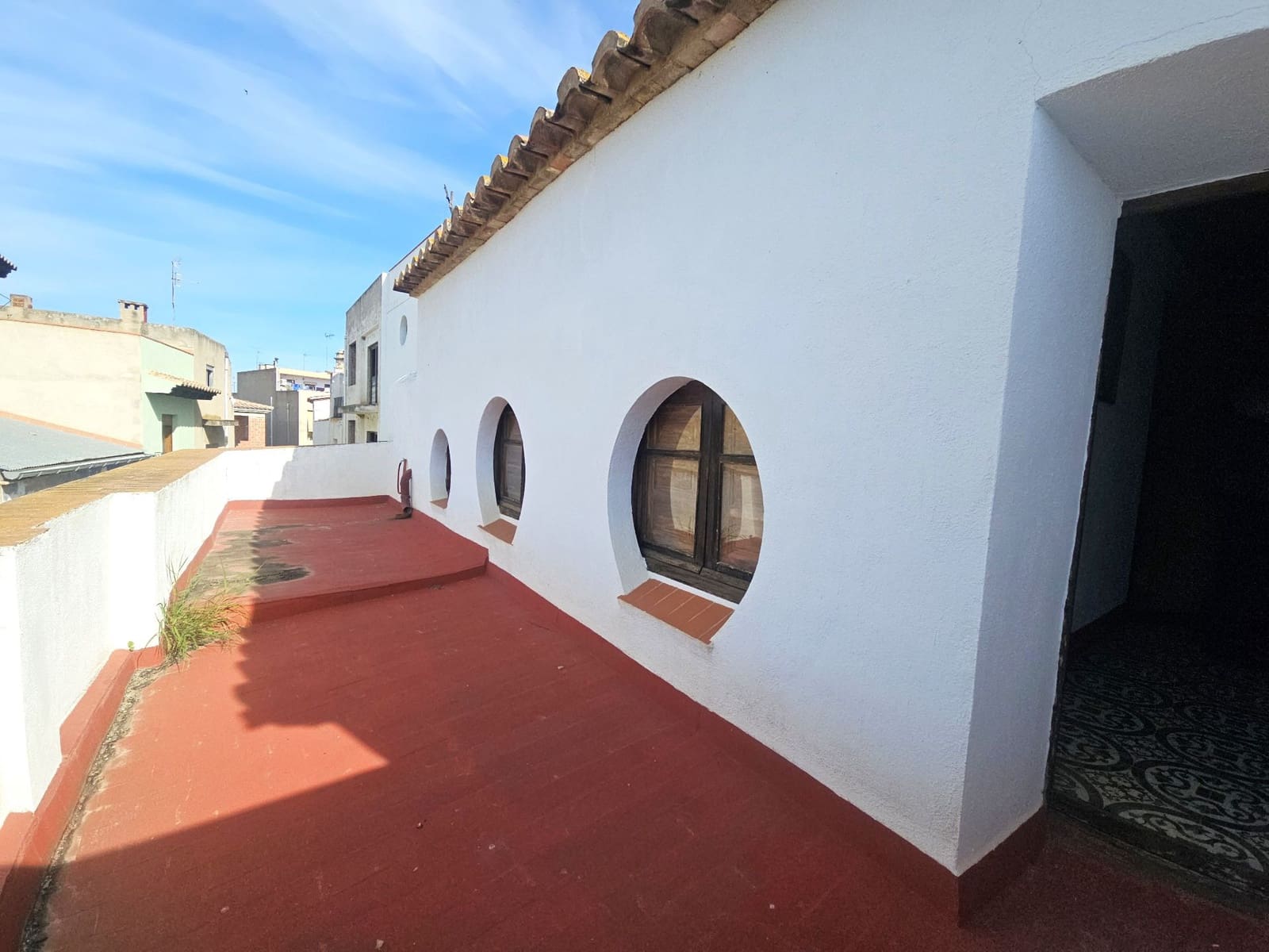 7 soverom Hotell til salgs i Calig med garasje - € 170 000 (Ref: 8951651)