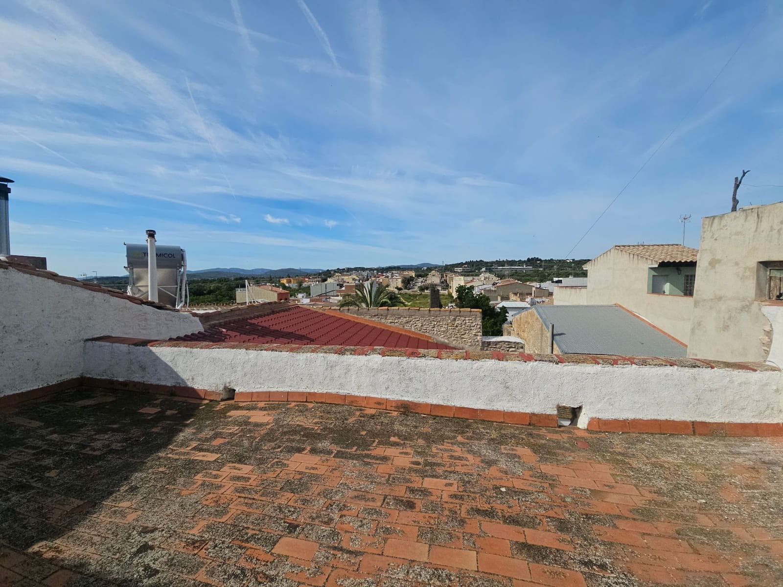 7 soverom Hotell til salgs i Calig med garasje - € 170 000 (Ref: 8951651)