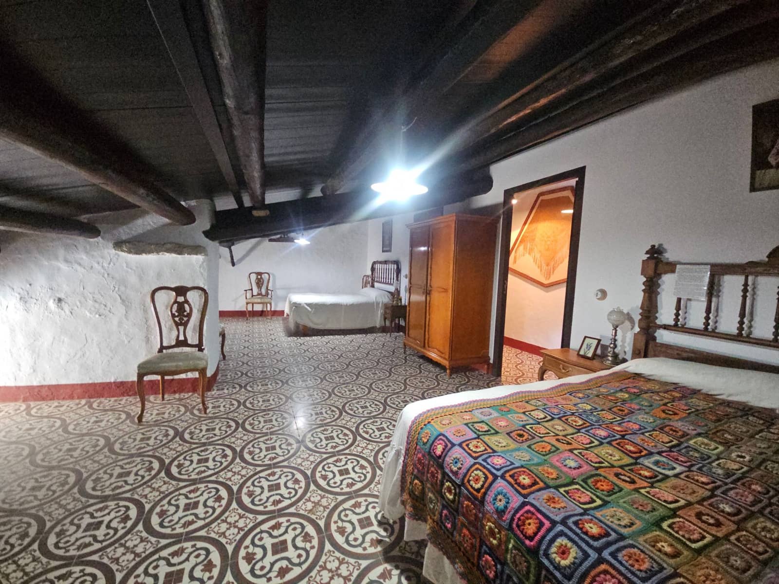 7 soverom Hotell til salgs i Calig med garasje - € 170 000 (Ref: 8951651)