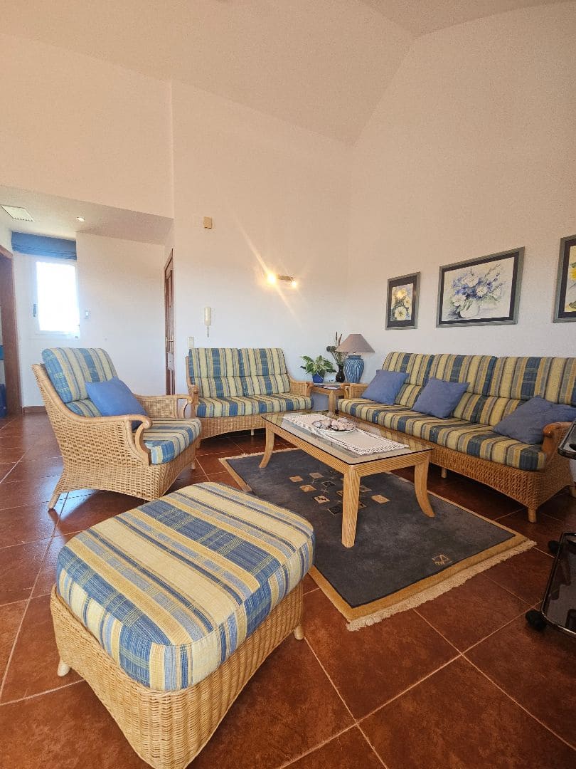 2 soveværelse Penthouse til salg i Sant Jordi med swimmingpool - € 299.000 (Ref: 9012946)