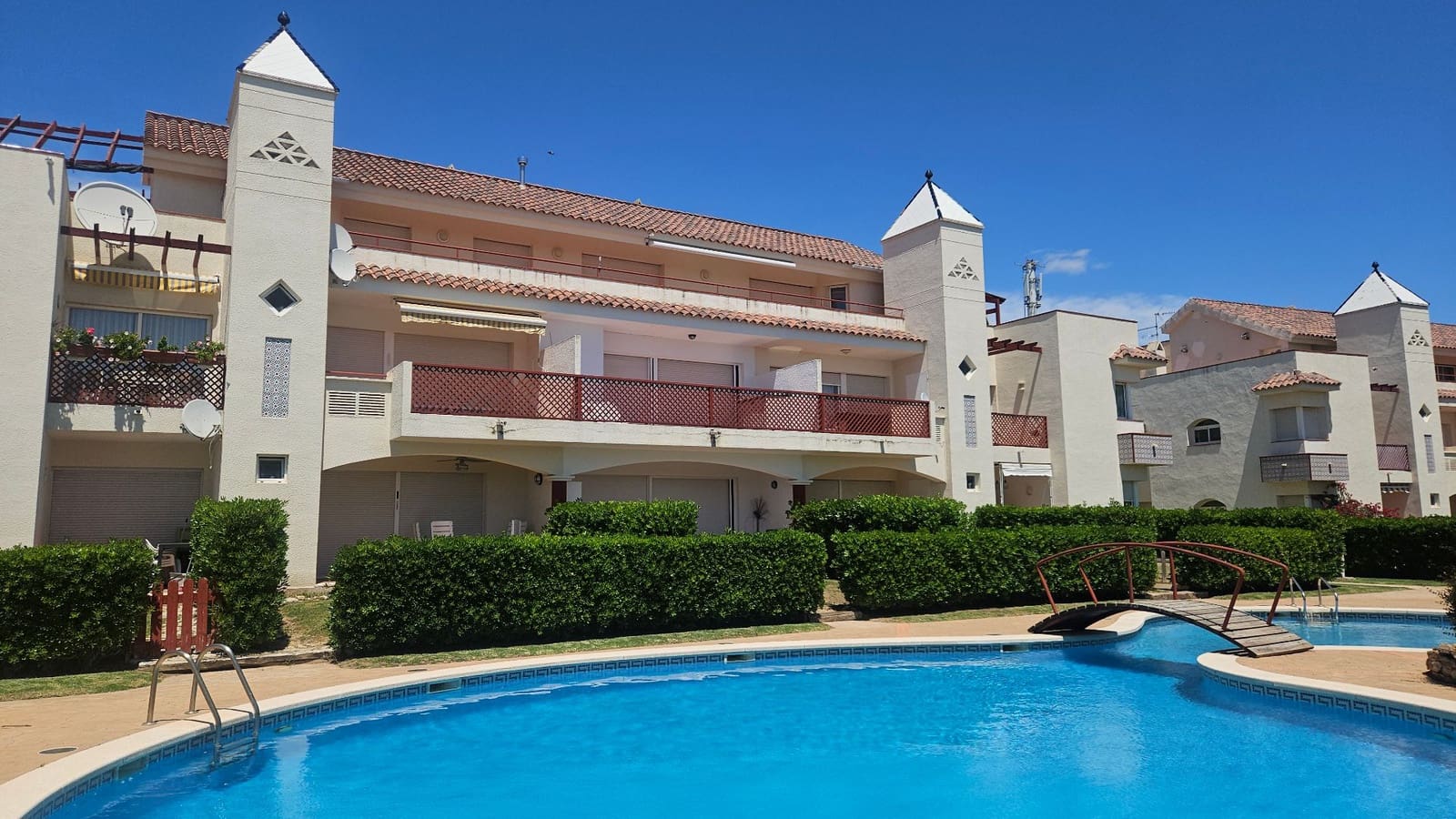 2 soveværelse Penthouse til salg i Sant Jordi med swimmingpool - € 299.000 (Ref: 9012946)