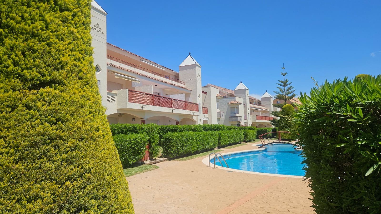 2 soveværelse Penthouse til salg i Sant Jordi med swimmingpool - € 299.000 (Ref: 9012946)