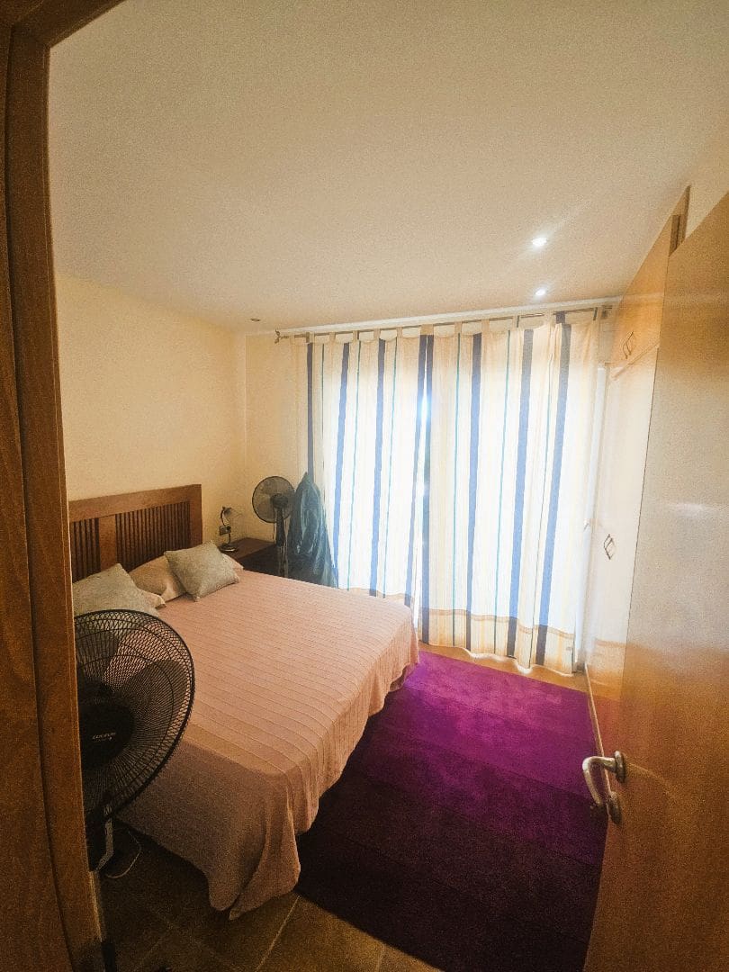 3 soveværelse Villa til salg i Calig med swimmingpool garage - € 649.000 (Ref: 9097625)