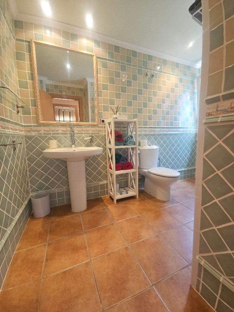 3 soveværelse Villa til salg i Calig med swimmingpool garage - € 649.000 (Ref: 9097625)