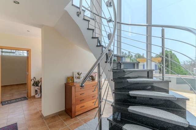 3 soverom Villa til salgs i Càlig med svømmebasseng garasje - € 649 000 (Ref: 9097625)