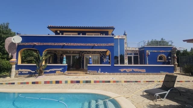 3 soverom Villa til salgs i Càlig med svømmebasseng garasje - € 649 000 (Ref: 9097625)