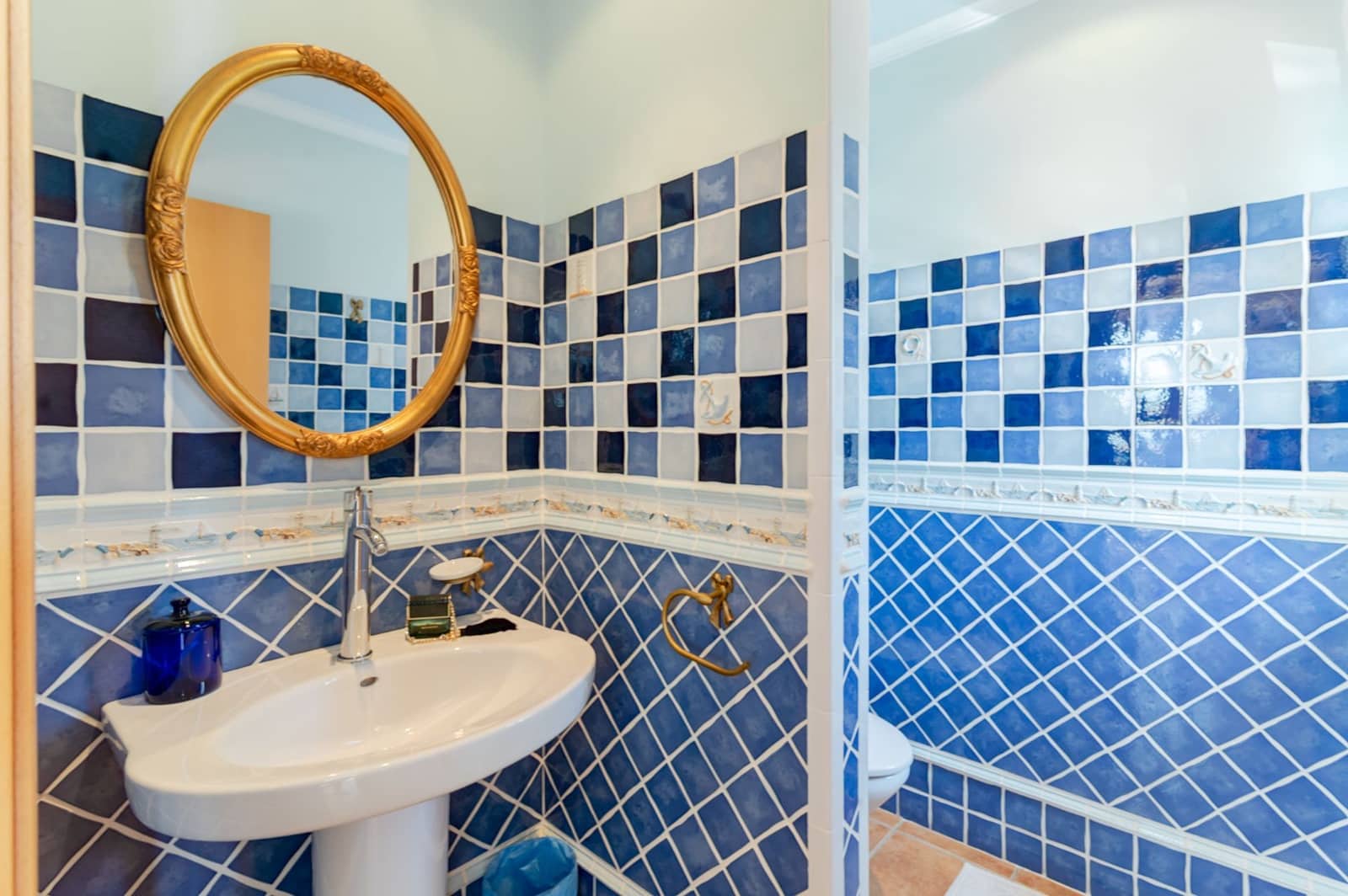 3 soveværelse Villa til salg i Calig med swimmingpool garage - € 649.000 (Ref: 9097625)